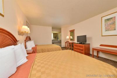 Americas Best Value Inn & Suites Ontario