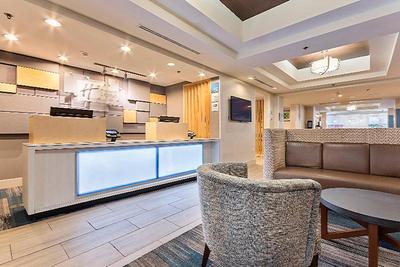 Holiday Inn Express Hotel & Suites Lake Zurich-Bar