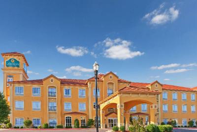 La Quinta Inn & Suites by Wyndham OKC North- Quail