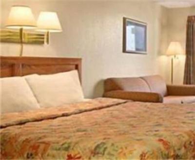 Days Inn by Wyndham Apple Valley Sevierville
