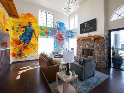 Hotel Serene Glendale Peoria Surestay Collection