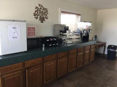 Knights Inn Independence