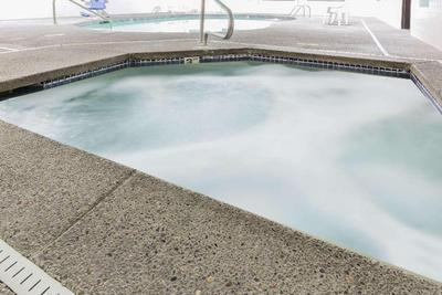 Travelodge Suites by Wyndham Newberg