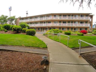 Riverfront Inn Roseburg