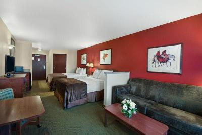 Oxford Suites Pendleton