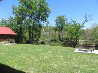 River Place Inn & Cabins