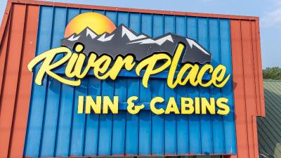 River Place Inn & Cabins