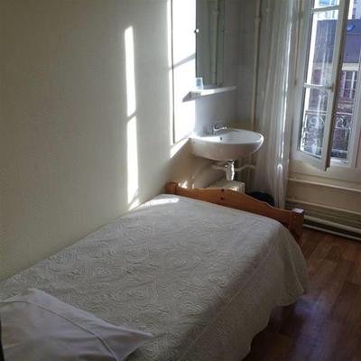Au Royal Mad Hotel