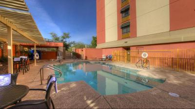 Holiday Inn Express & Suites Tempe