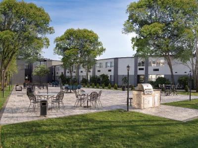 DoubleTree by Hilton Providence Airport Warwick