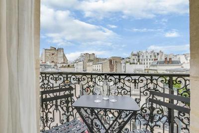 Grand Pigalle Hotel