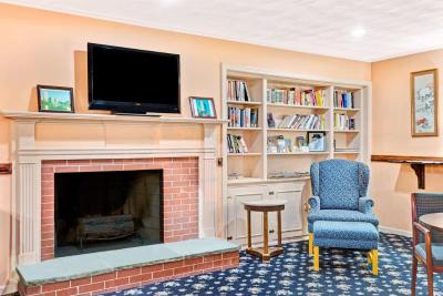Knights Inn Seekonk