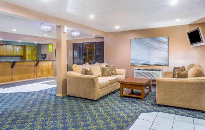 Super 8 by Wyndham Phoenix/Mesa/Gilbert Road