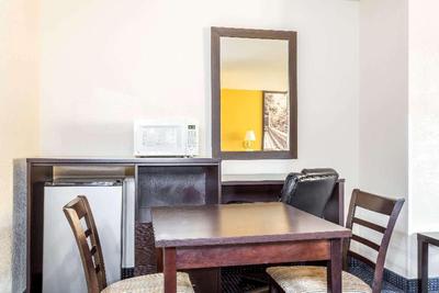 Super 8 by Wyndham Phoenix/Mesa/Gilbert Road