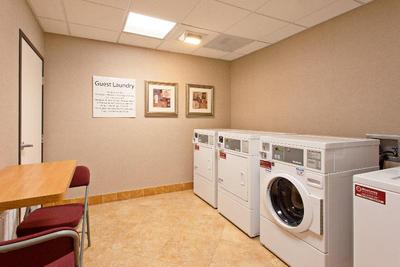 Holiday Inn Express Hotel & Suites Twenty Nine Pal