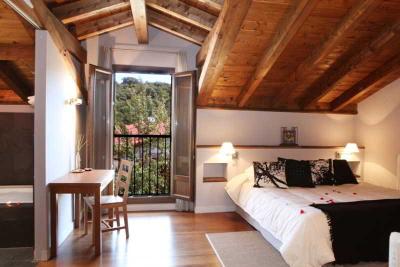Hôtel Iribarnia, The Originals Relais