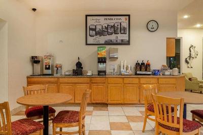 Super 8 by Wyndham Pendleton