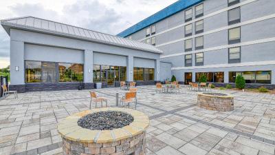 Holiday Inn Express & Suites Pigeon Forge by IHG