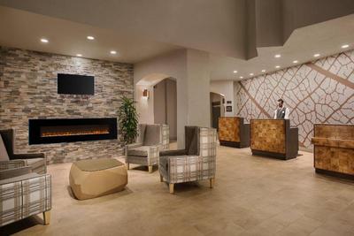 Crowne Plaza Portland-Lake Oswego