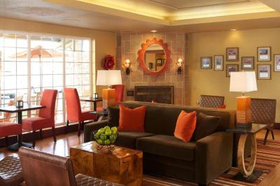 Larkspur Landing Extended Stay Suites Hillsboro