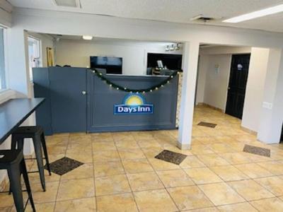 Days Inn by Wyndham Port Huron