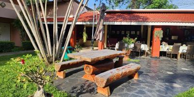 Safari Riviera Resort by ZUZU