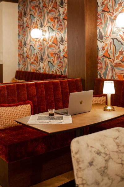 Hotel Des Deux Continents