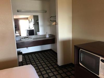 Travelers Inn - Phoenix