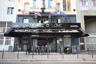 Peace & Love - Hostel