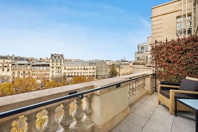 Shangri-La Paris