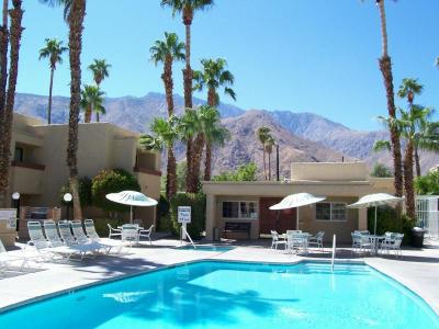 Desert Vacation Villas