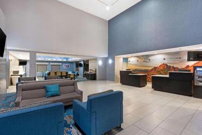 La Quinta Inn & Suites Phoenix I-10 West