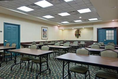 Country Inn by Radisson, Newport News South, VA
