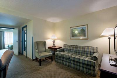 Country Inn by Radisson, Newport News South, VA