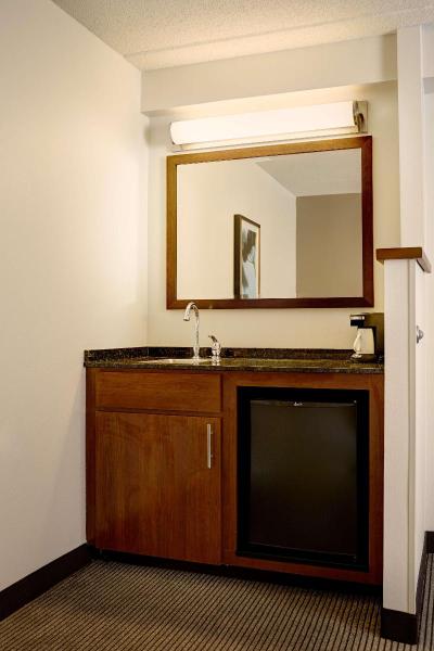 Hyatt Place Raleigh-Durham Airport