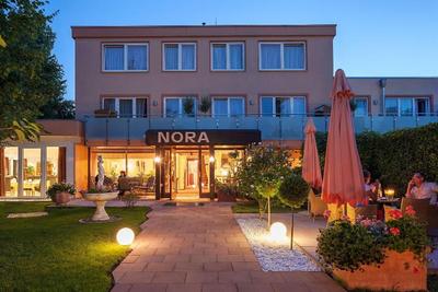 Nora