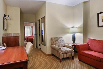Country Inn & Suites by Radisson, Wilson, NC