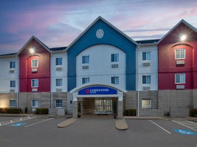 Candlewood Suites Conway