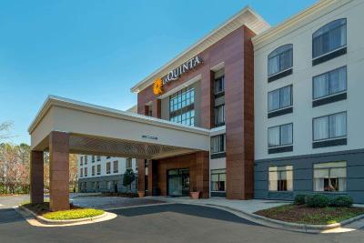 La Quinta Inn Suites Raleigh Downtown North