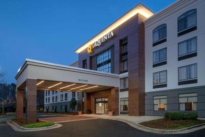 La Quinta Inn Suites Raleigh Downtown North