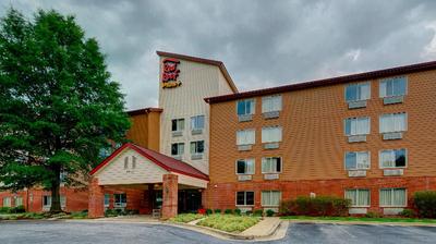 Red Roof PLUS+ Raleigh Downtown – NCSU/Conv Center