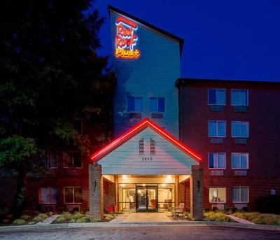 Red Roof PLUS+ Raleigh Downtown – NCSU/Conv Center
