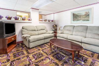 Days Inn by Wyndham Sanford