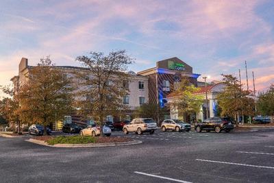 Holiday Inn Express Pembroke