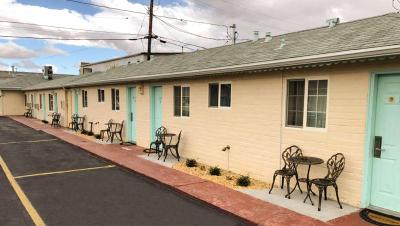 Howard Johnson by Wyndham Ridgecrest CA
