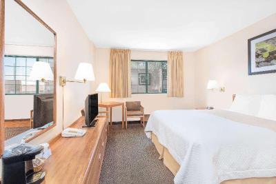 Days Inn by Wyndham West Rapid City