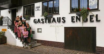 Engel 16