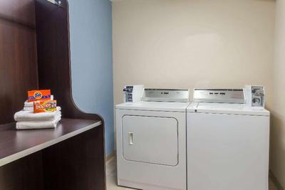 Microtel Inn & Suites By Wyndham Spring Hill/Week
