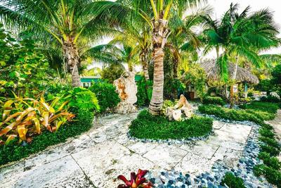 Tropical Breeze Resort