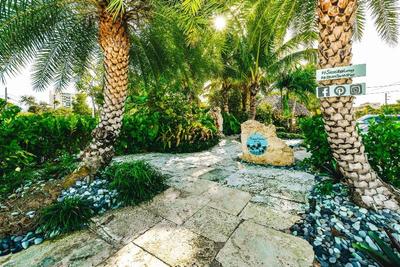 Tropical Breeze Resort